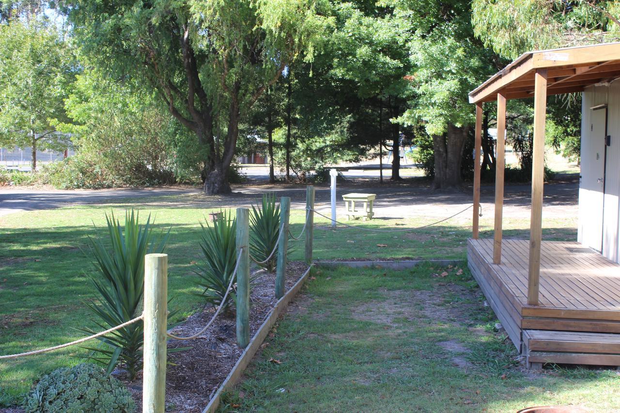 Wonky Stables Holiday Park Forrest Exterior foto