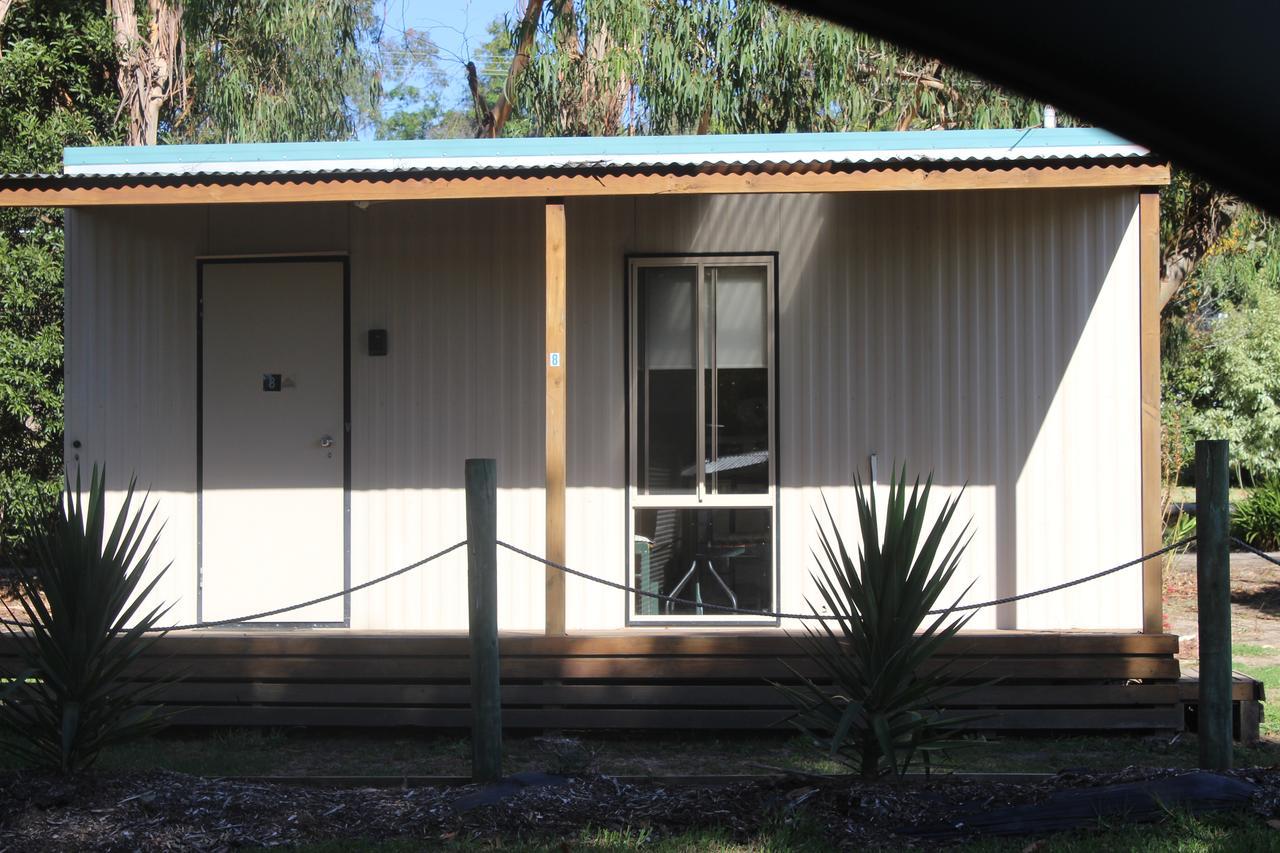 Wonky Stables Holiday Park Forrest Exterior foto