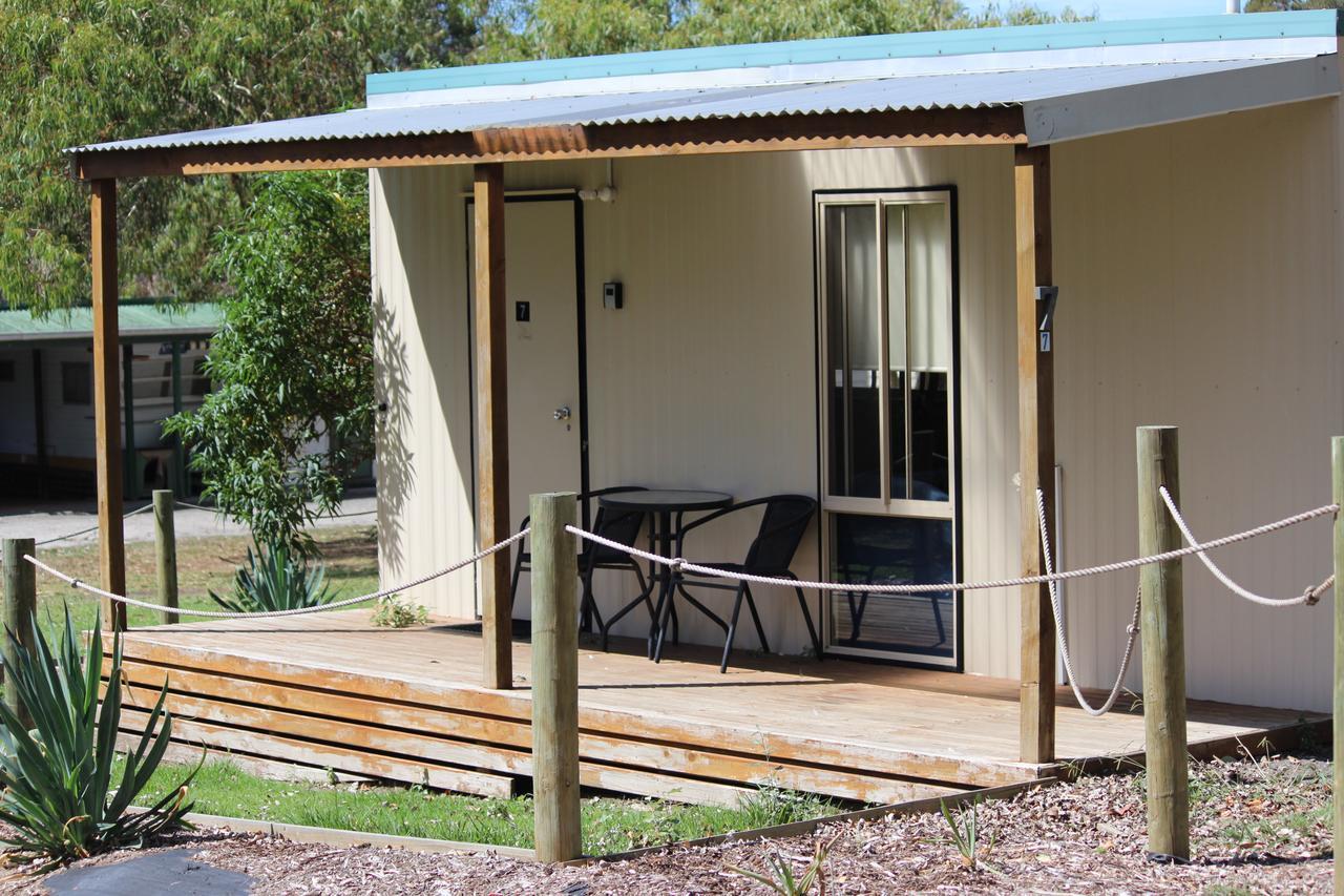 Wonky Stables Holiday Park Forrest Exterior foto